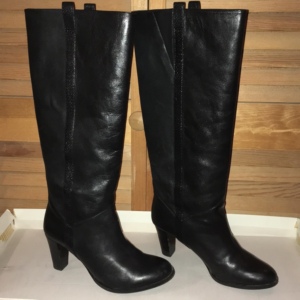 Ann Taylor Loft, black leather, size 6 boots.